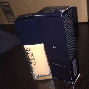 Dior Forever Skin Glow Foundation